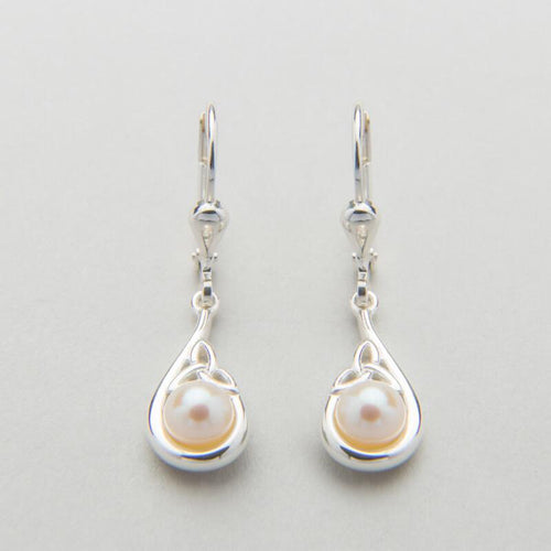 Trinity Knot Pearl Set