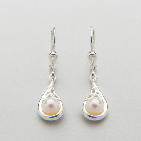 Trinity Knot Pearl Set